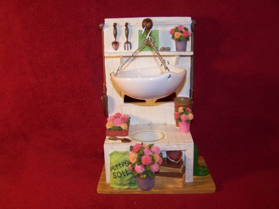   Candle Tart Burner / Warmer ~ Potting Soil Table 8 1/2 x 5 3/4