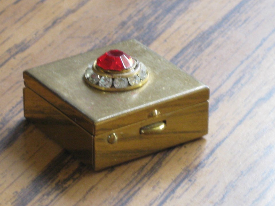 ANTIQUE BRASS TRINKET BOX w/ RED & WHITE JEWEL STONE PILL BOX VANITY 