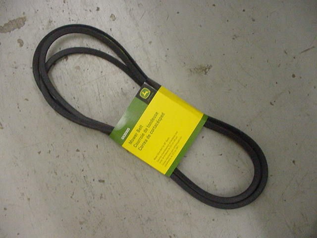 NIB* JOHN DEERE GX20305 MOWER BELT L120 L130 48 DECKS