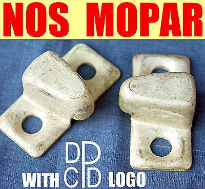 VINTAGE NOS MOPAR DOOR LOCK DOVETAIL WEDGE STRIKE PLATES ★ 50s 