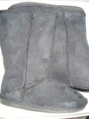   Bug Boots Black Suede Feel Outside Fuzzy Warm Inside 9.5 M NEW IN BOX