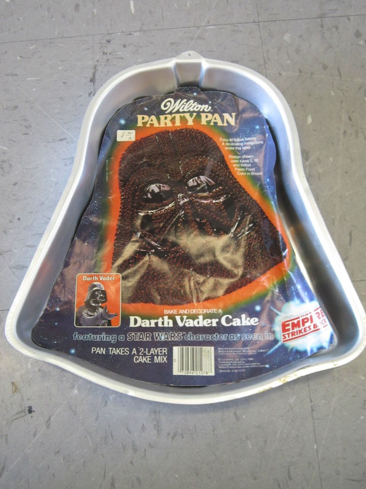 Wilton DARTH VADER Empire Strikes Back cake pan 1980 STAR WARS tin 