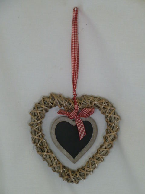 LARGE HANGING WICKER HEART WREATH & CHALKBOARD