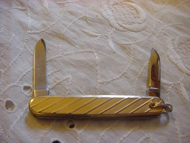 VINTAGE GOLDTONE ANVIL STAINLESS USA ETCHED JACK KNIFE