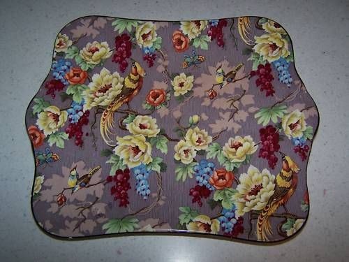 MAUVE CROWN DUCAL FLORIDA CHINTZ OCTAGONAL 10 PLATE