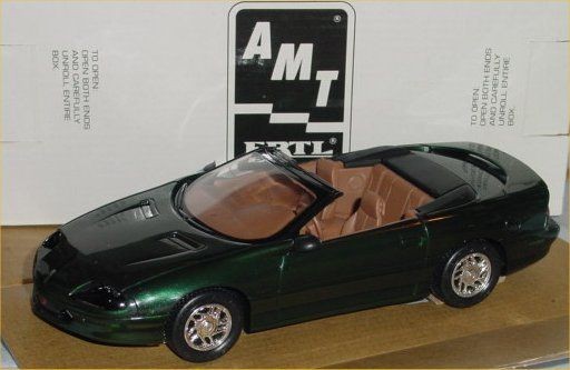 AMT DEALER PROMO CAR 1995 CAMARO CONV POLO GREEN 8901