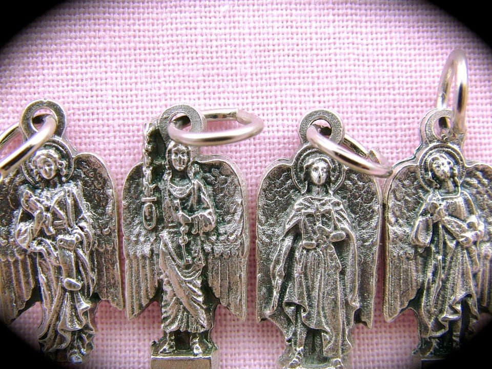 LOT 4 Archangel St Michael Raphael Uriel Gabriel Medal Necklace 