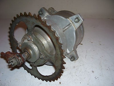   rv125 rear hub complete with axel sprocket Suzuki rv van van r/hub