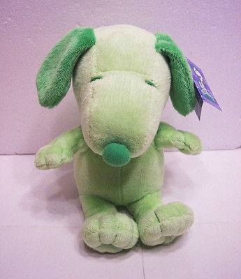 TOY PLUSH SNOOPY PEANUT STUFFED ANIMAL GALERIE 7GREEN NEW WITH TAG