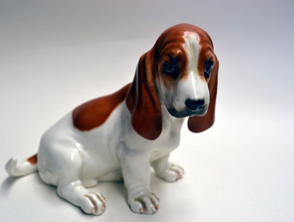 BOEHM PORCELAIN LTD. ED. 1957, EARLY BASSET HOUND, GLAZED, SOLD OUT 