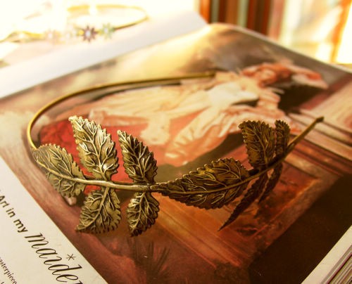 New UK Topshop Gold Vintage leaf style Metal Hairband