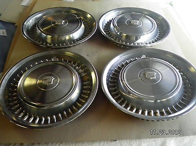 vintage hubcaps in Vintage Car & Truck Parts