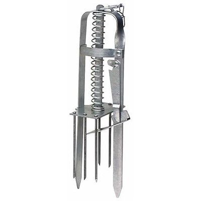   0645 Plunger Style Mole Trap Kills Quickly w/o Chemicals or Poisons