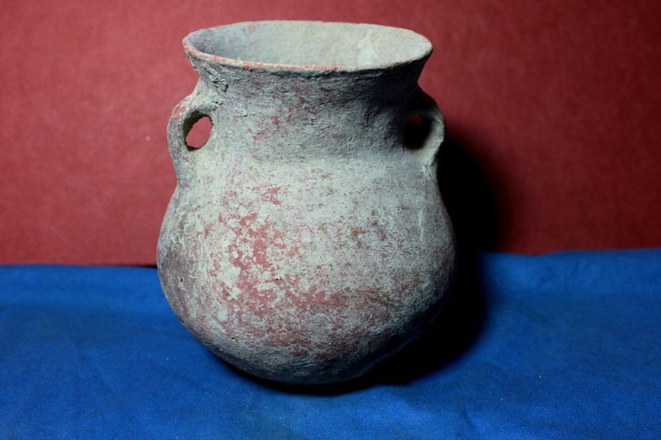 Canaanite JUDAEA ARCHAEOLOGY bronze age amphoriskos