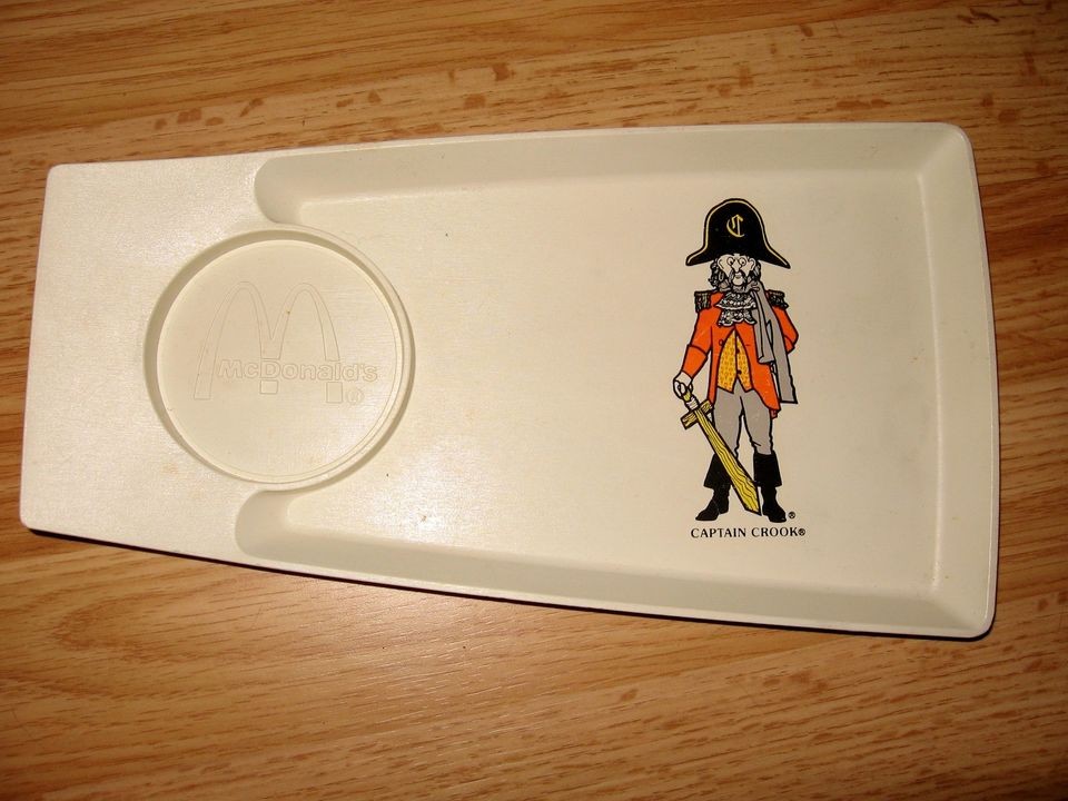 vtg 70s McDonalds Captain Crook snack Plate