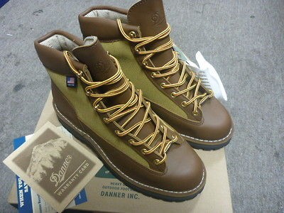 Danner Light Stumptown boots 30440 Made in USA New with Box