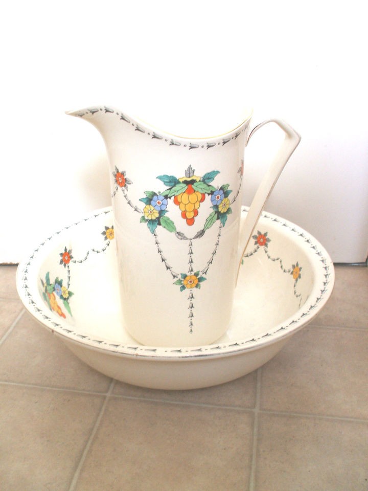 Crown Devon Exquisite Staffordshire Fieldings Wash Jug And Bowl Set 