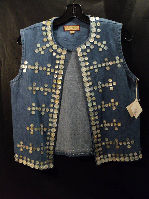 DOUBLE D RANCHWEAR TLINGIT DENIM VEST with M O P BUTTONS, SIZE XS