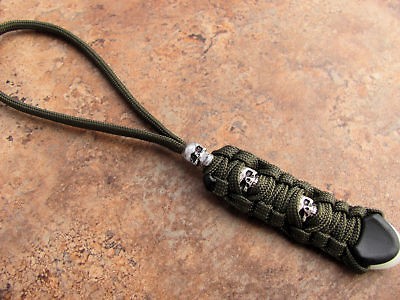 Paracord Knife Lanyards w/ Pewter Skulls, Spyderco