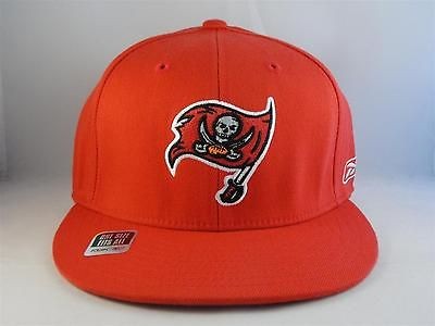   BAY BUCCANEERS LICENSED REEBOK FLAT BILL FLEX HAT ONE SIZE FITS ALL