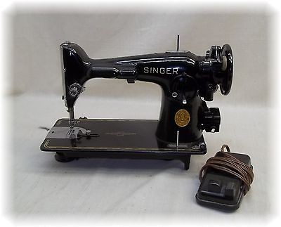 1948 SINGER Portable Sewing Machine 201 Pedal Professional Series 