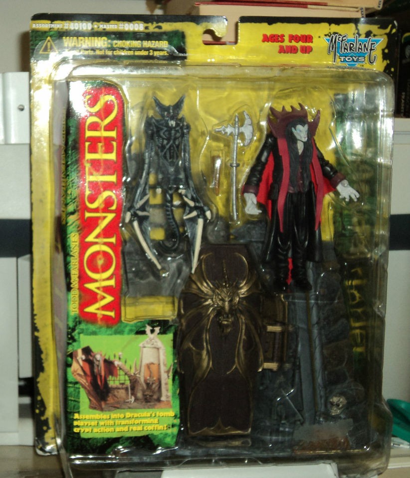 TODD McFARLANES MONSTERS DRACULA PLAYSET series 1