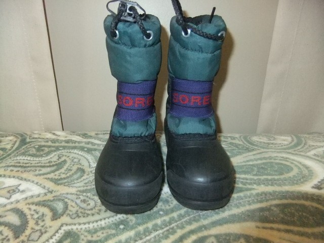 sorel kids tp snow ski boots size 9 very nice