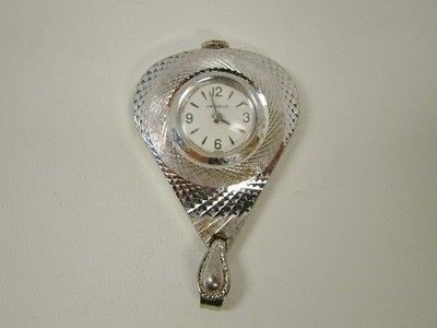 1969 LADIES VINTAGE SILVERTONE CARAVELLE PENDANT WATCH MECHANICAL 7j 