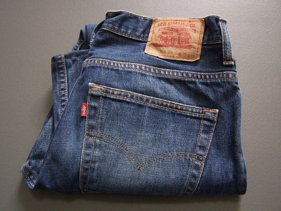   516 JEANS VINTAGE BOOT CUT W34 L28 MID BLUE LEVI STRAUSS LEV V424