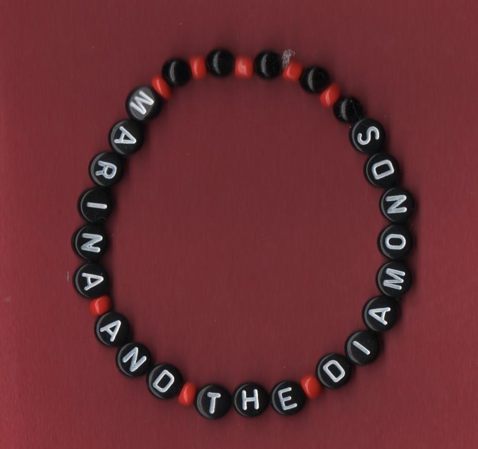 BLACK/RED CUSTOM CAPTION BRACELET WITH BLACK LETTER BEADS