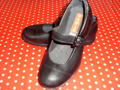 BNWB BLACK LEATHER GIRLS BUCKLE SCHOOL SHOES FROM PABLOSKY RRP £44.00