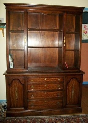 20848 beautiful mahogany china cabinet by morganton 