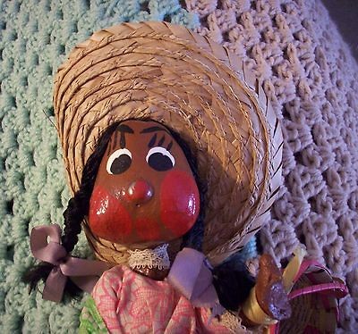 RARE VINTAGE 1950s FOLK ART MEXICAN OIL CLOTH DOLL, BROWN SKIN, ALL 