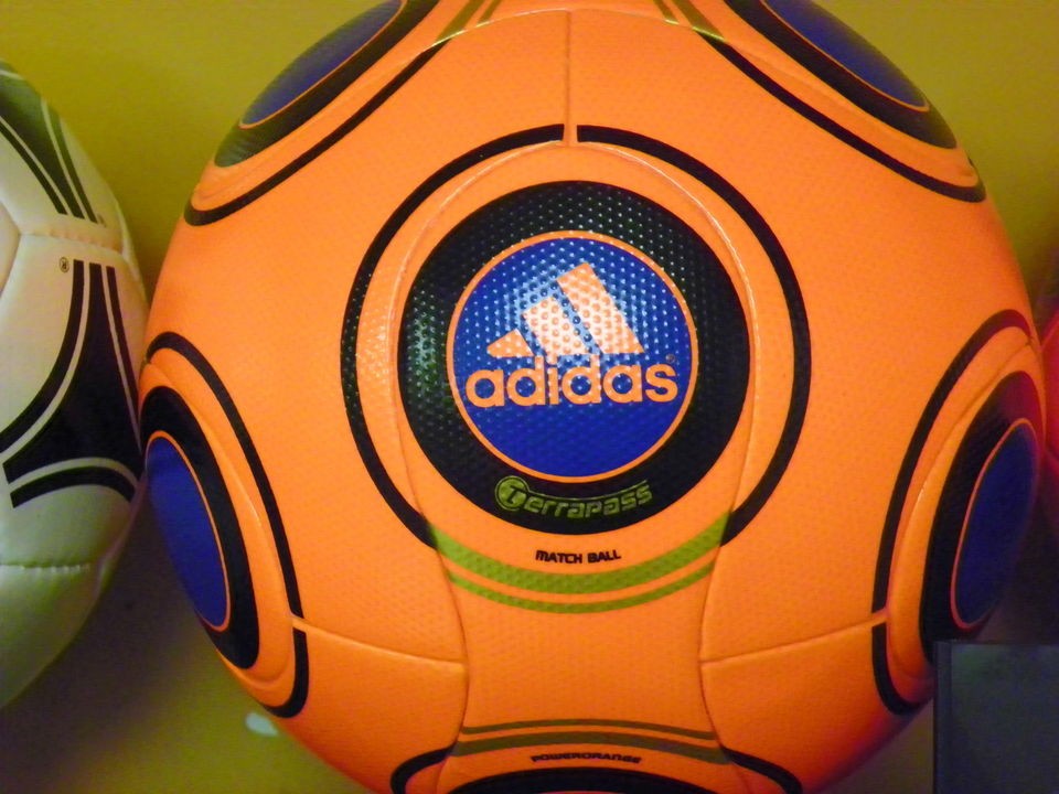 adidas terrapass powerorange soccer match ball 2009 