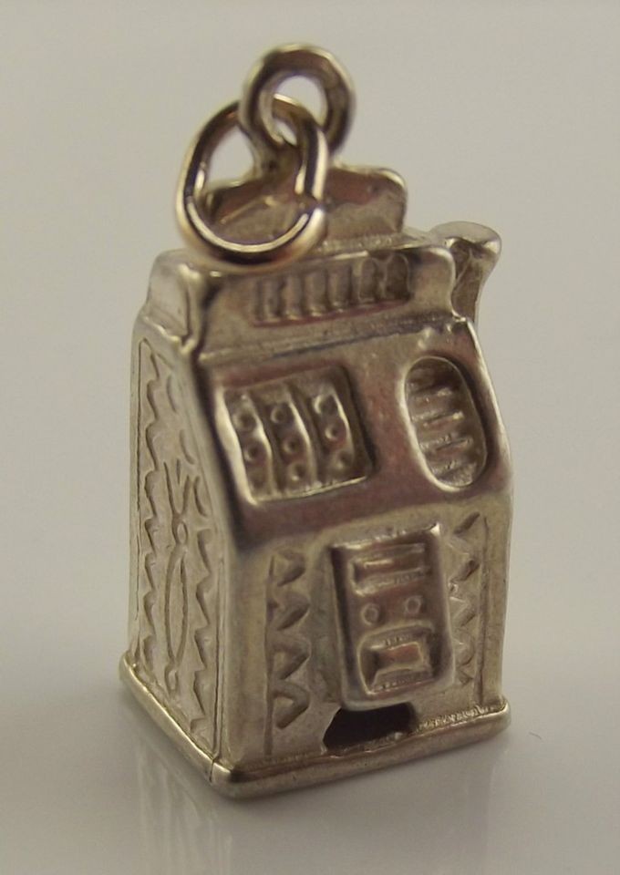 925 Sterling Silver Vintage 3D One Armed Bandit Slot Machine Charm or 