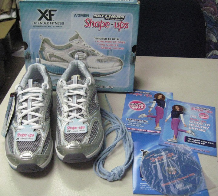 SKECHERS SHAPE UPS WOMENS SILVER/BLUE XF ACCELERATOR WALKING SHOES 