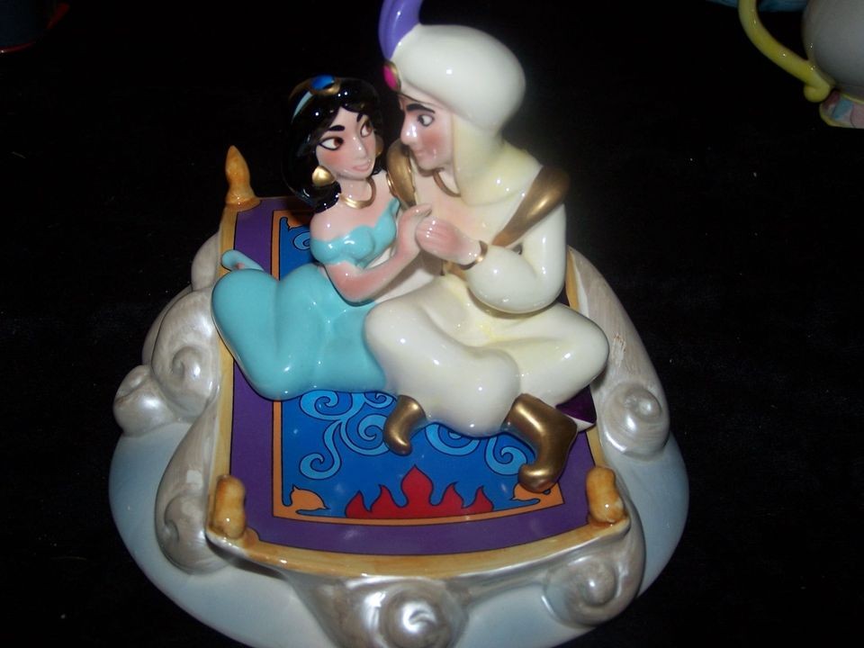   & Jasmine Magic Carpet Music Box by Schmid Plays A Whole New World