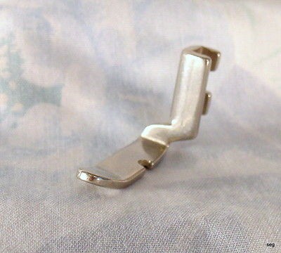 singer sewing machine left toe corder foot 221 66 185