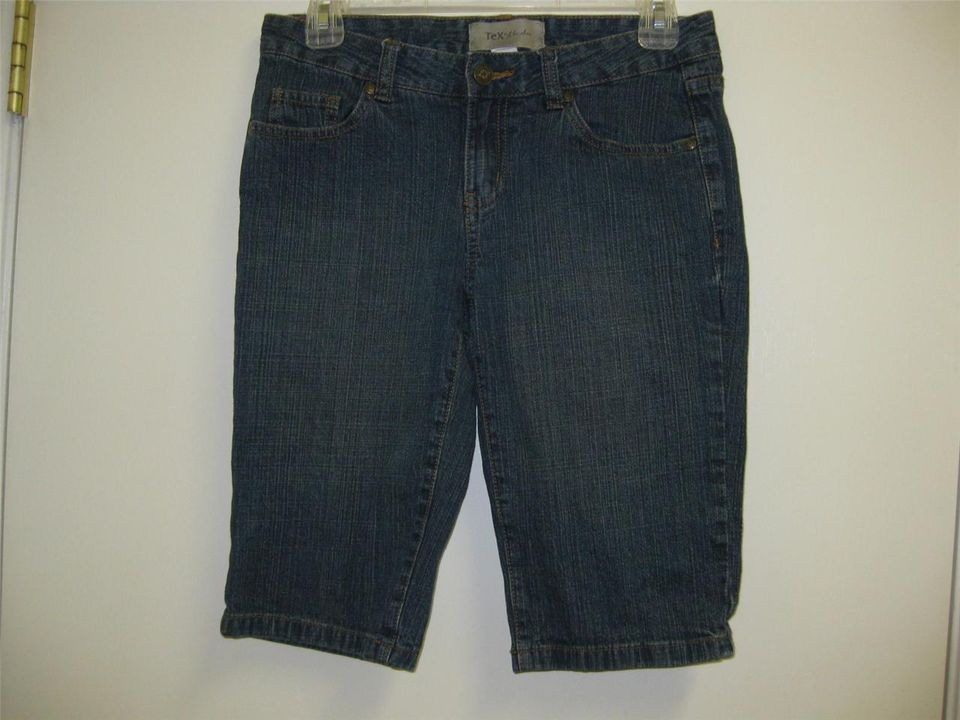 TEX Max Azria Juniors Size 3/4 BLUE DENIM Jean SHORTS BERMUDA