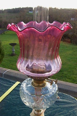   QUALITY CRANBERRY/CLEA​R CRYSTAL GLASS DUPLEX OIL LAMP SHADE