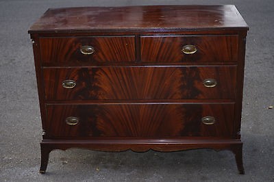 ANTIQUE MAHOGANY FLAME CHIPPENDALE FLINT & HORNER BEDROOM DRESSER