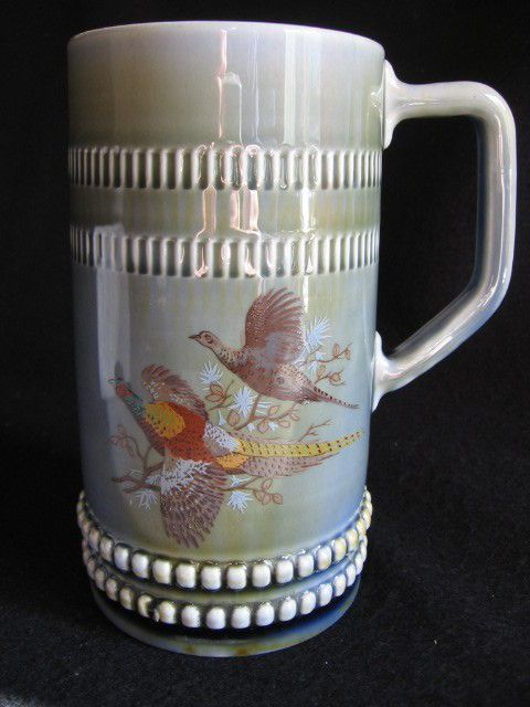 VINTAGE IRISH WADE POTTERY TANKARD/STEIN with MUSICAL BOX ACTION c.60 