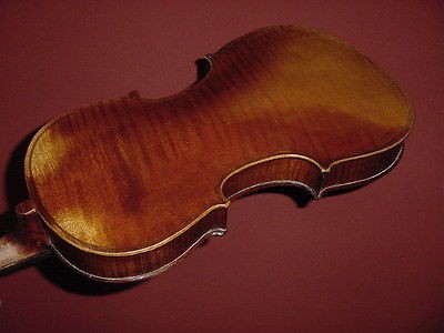 VINTAGE VIOLIN ONE PIECE TIGER MAPLE BACK with OLD CASE AND BOW OUTFIT 
