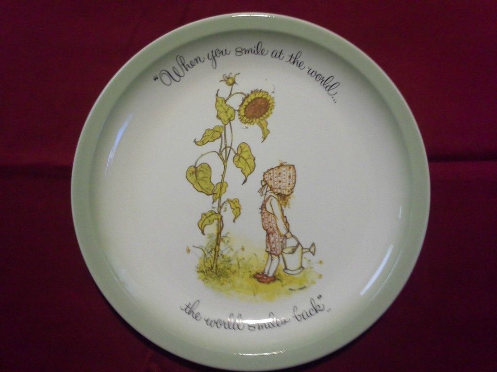 Vintage Holly Hobbie Collectors Edition Plate 1972 Super Cute