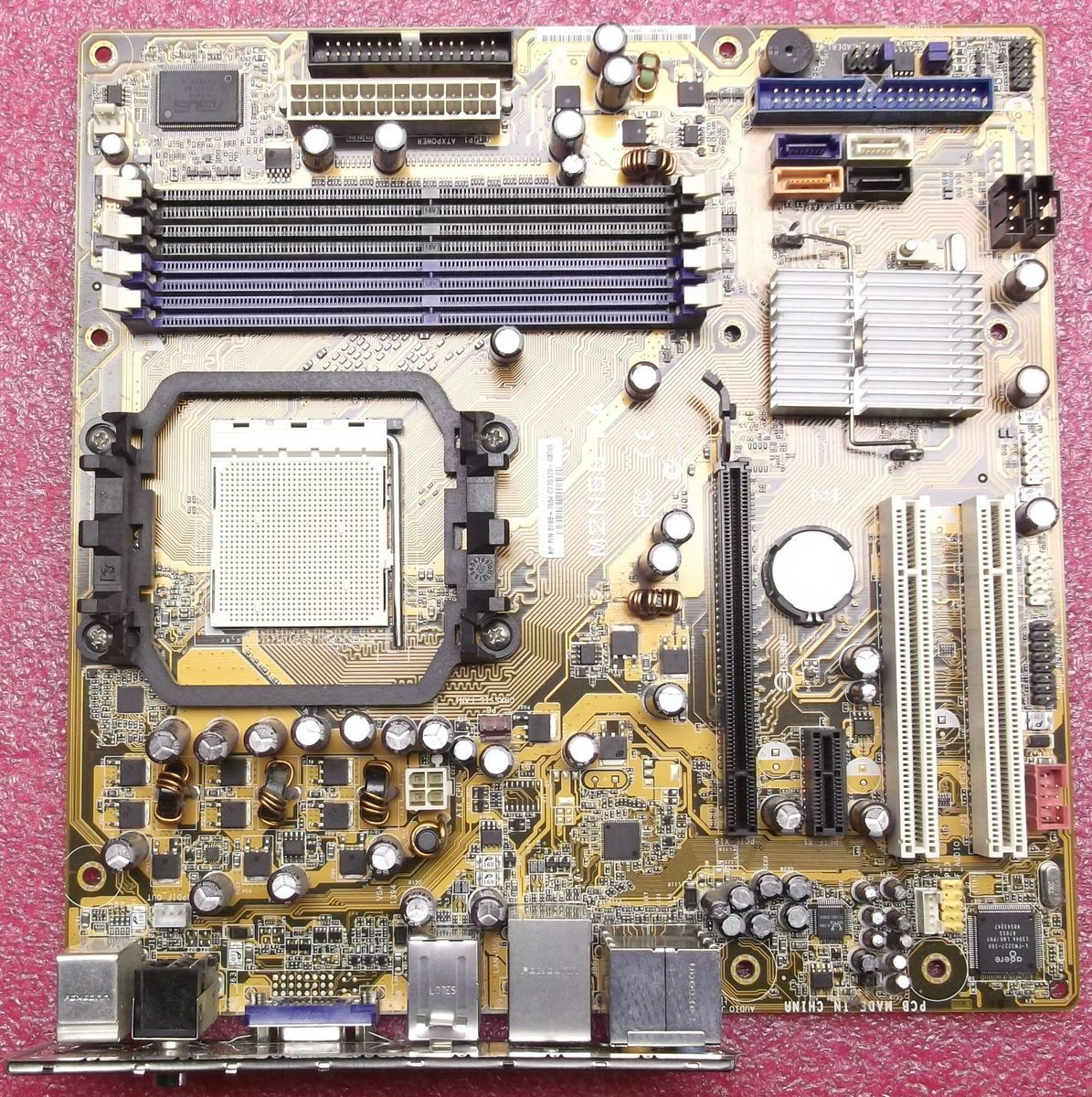 Asus M2N68 La Narra GL8E HP 5188 7684 Socket AM2 Motherboard