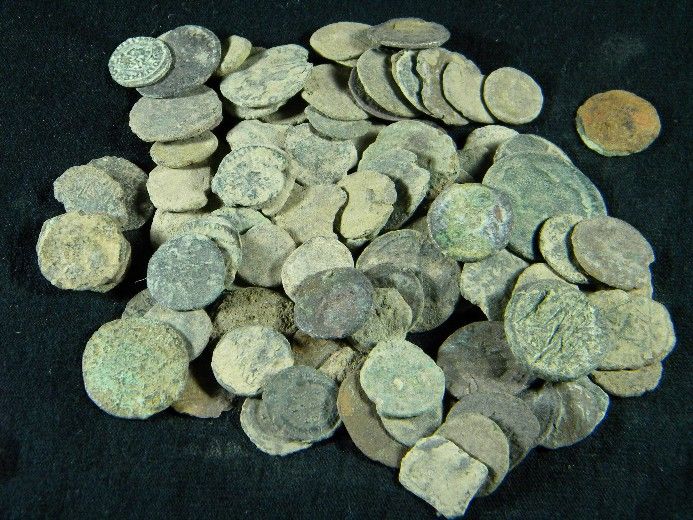 Lot of 100 uncleaned Anicent Roman coins chipped, broken low quality 