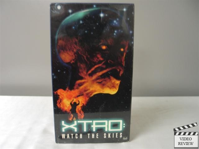 Xtro Watch the Skies VHS Sal Landi, Andrew Divoff, Jim Hanks