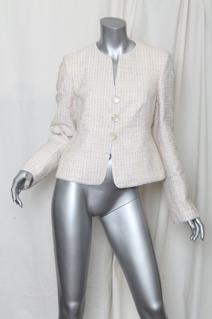 Armani COLLEZIONI Elegant Cream Boucle Plaid Blazer Collarless Jacket 