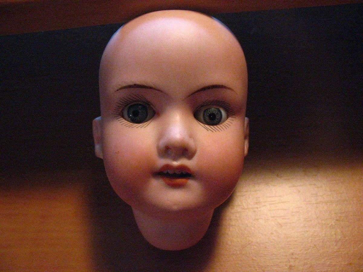 ARMAND MARSEILLE 1900 ANTIQUE BISQUE DOLL HEAD EXCELLENT ORIGINAL 