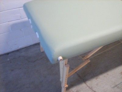 91250 Oakworks Aurora Professional Massage Table